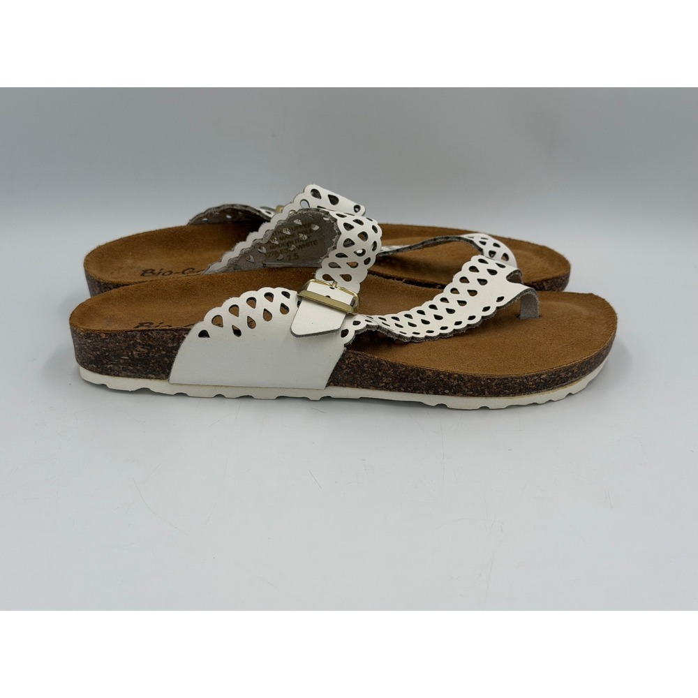 Bio-Gold Womens Sandals 7.5 White Leather Laser Cut Scalloped Made in Italy 1278